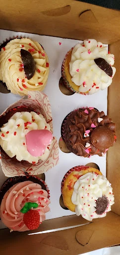 Diamond Dust Bakery & Coffee Shop photo 2
